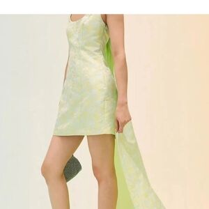 Chic Lime Green Mini Dress With Train